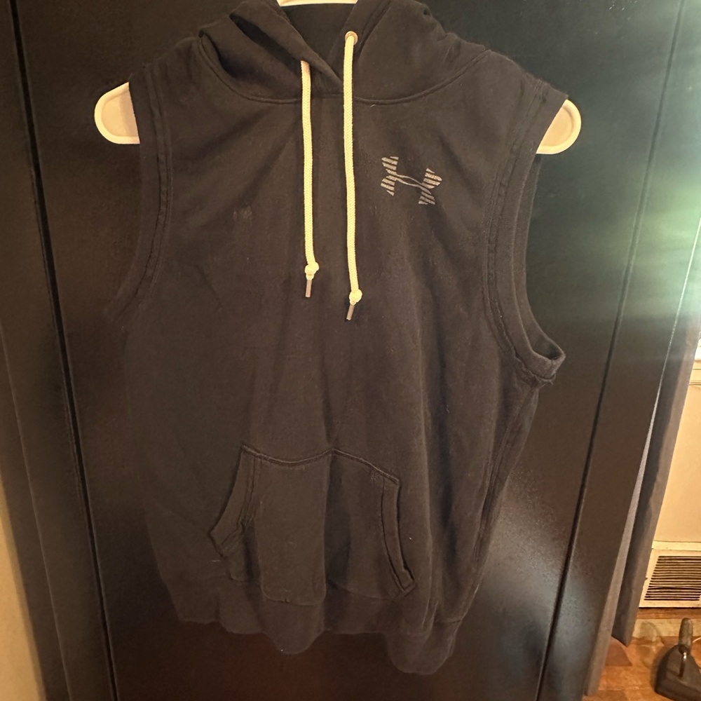 Under Armour Charcoal Sleeveless Hoodie